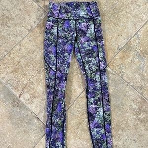 Lululemon Fast & Free Leggings - Nulux purple print